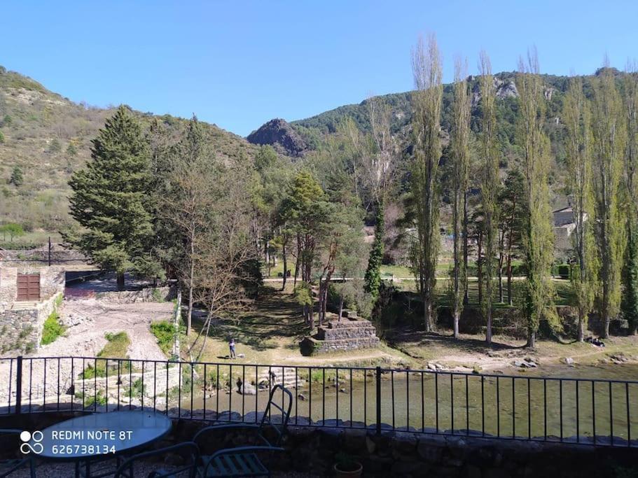 Casa Sobre Rio Noguera Pallaresa Gerri de la Sal Eksteriør bilde