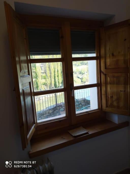 Casa Sobre Rio Noguera Pallaresa Gerri de la Sal Eksteriør bilde